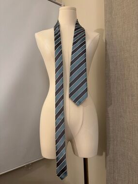 Kiton Napoli Luxury Silk Tie Blue Gray Striped Made in Italy